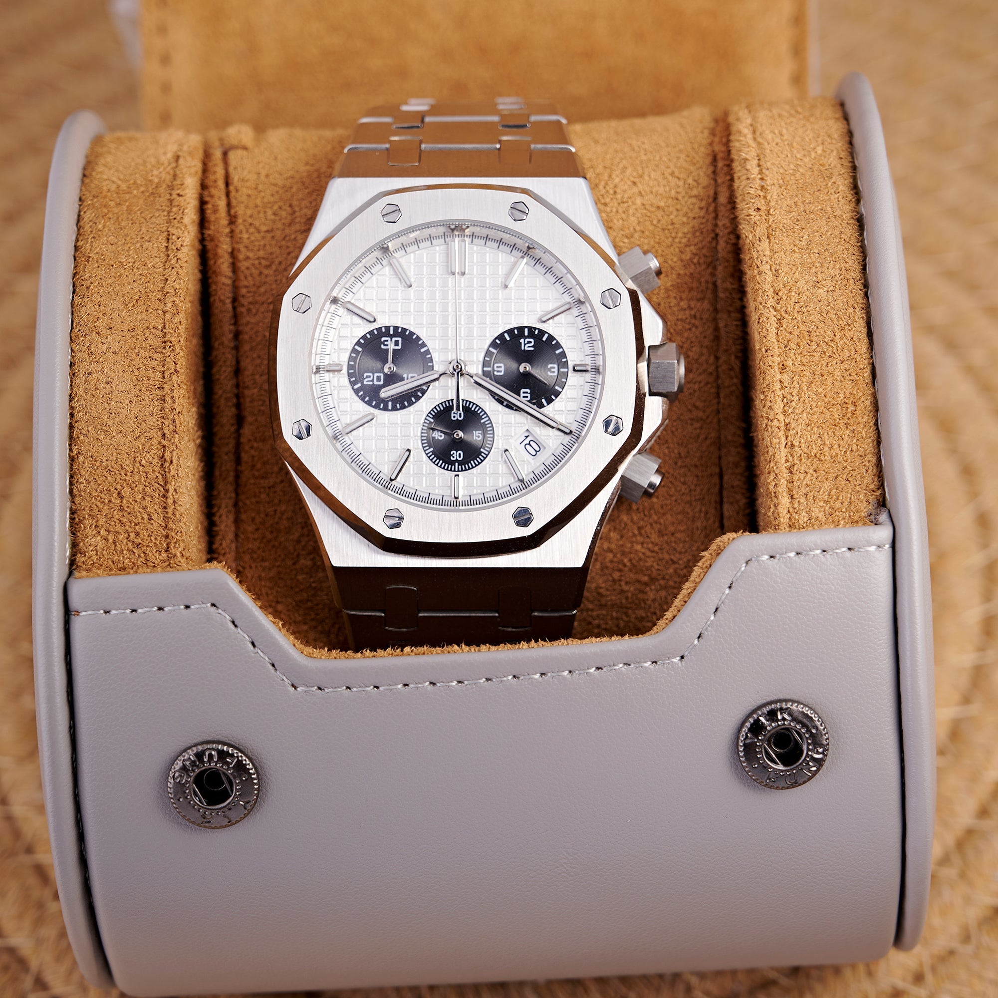 SEIKOAK WHITE SILVER CHRNO
