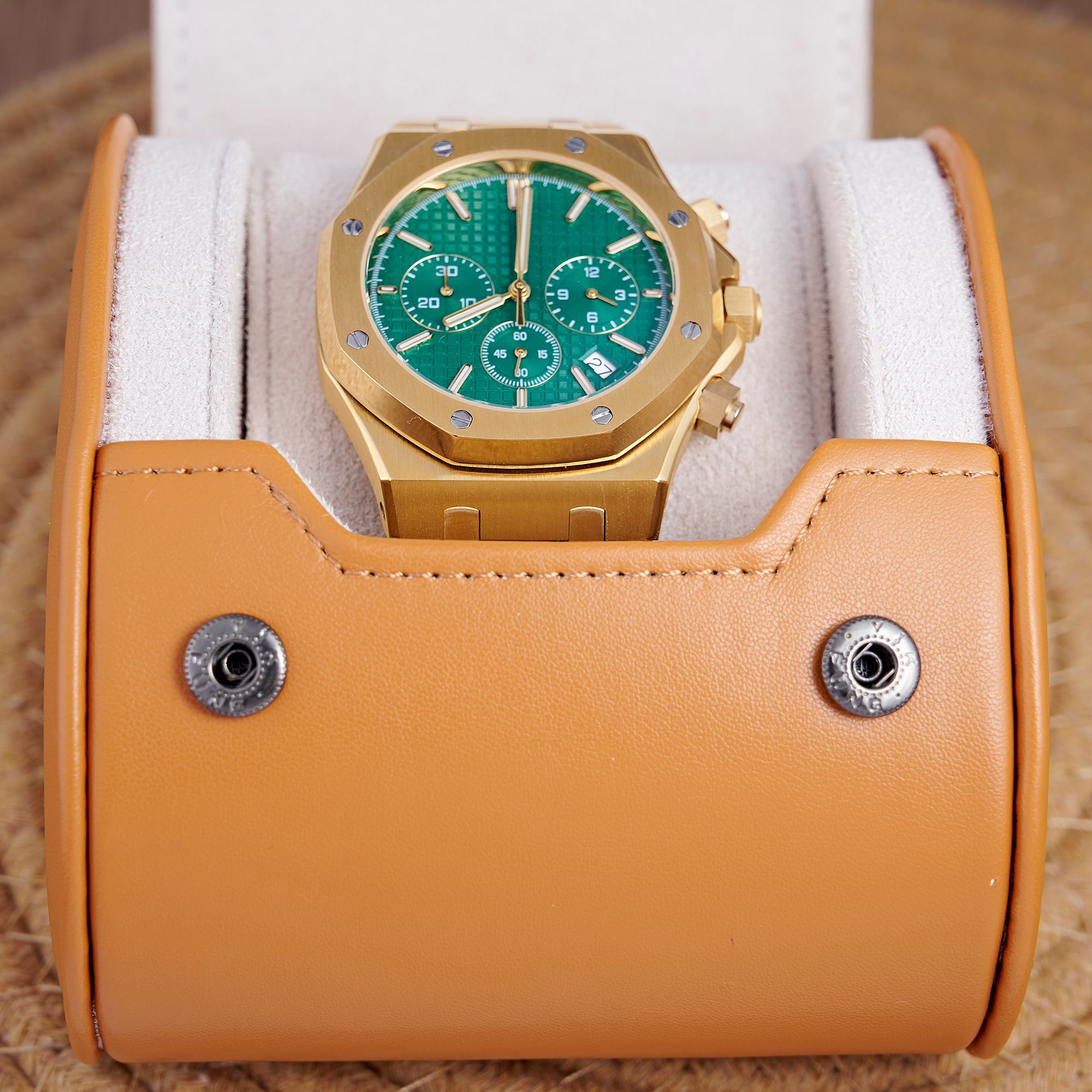 SEIKOAK GOLD AND GREEN DIAL