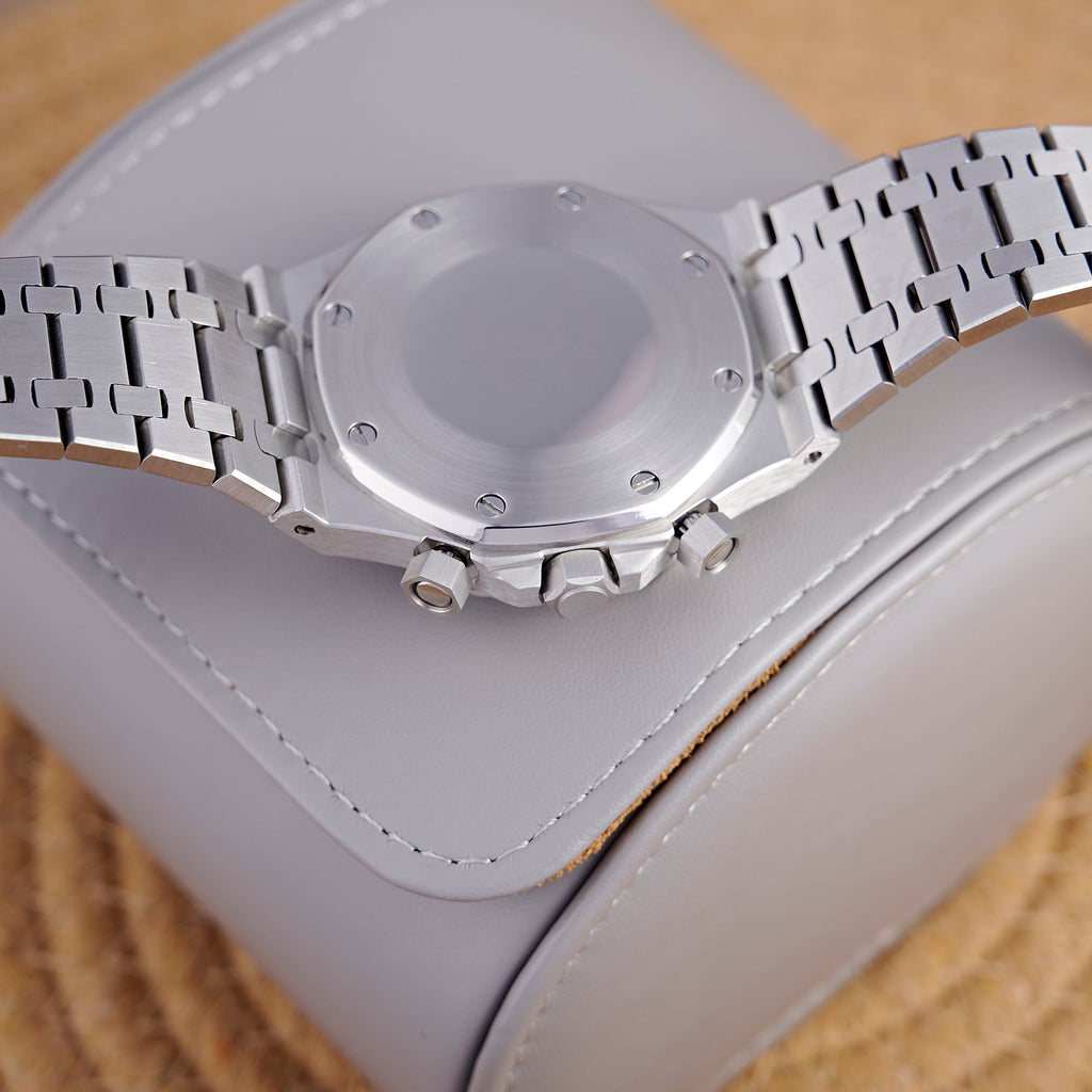 SEIKOAK SILVER AND BLACK