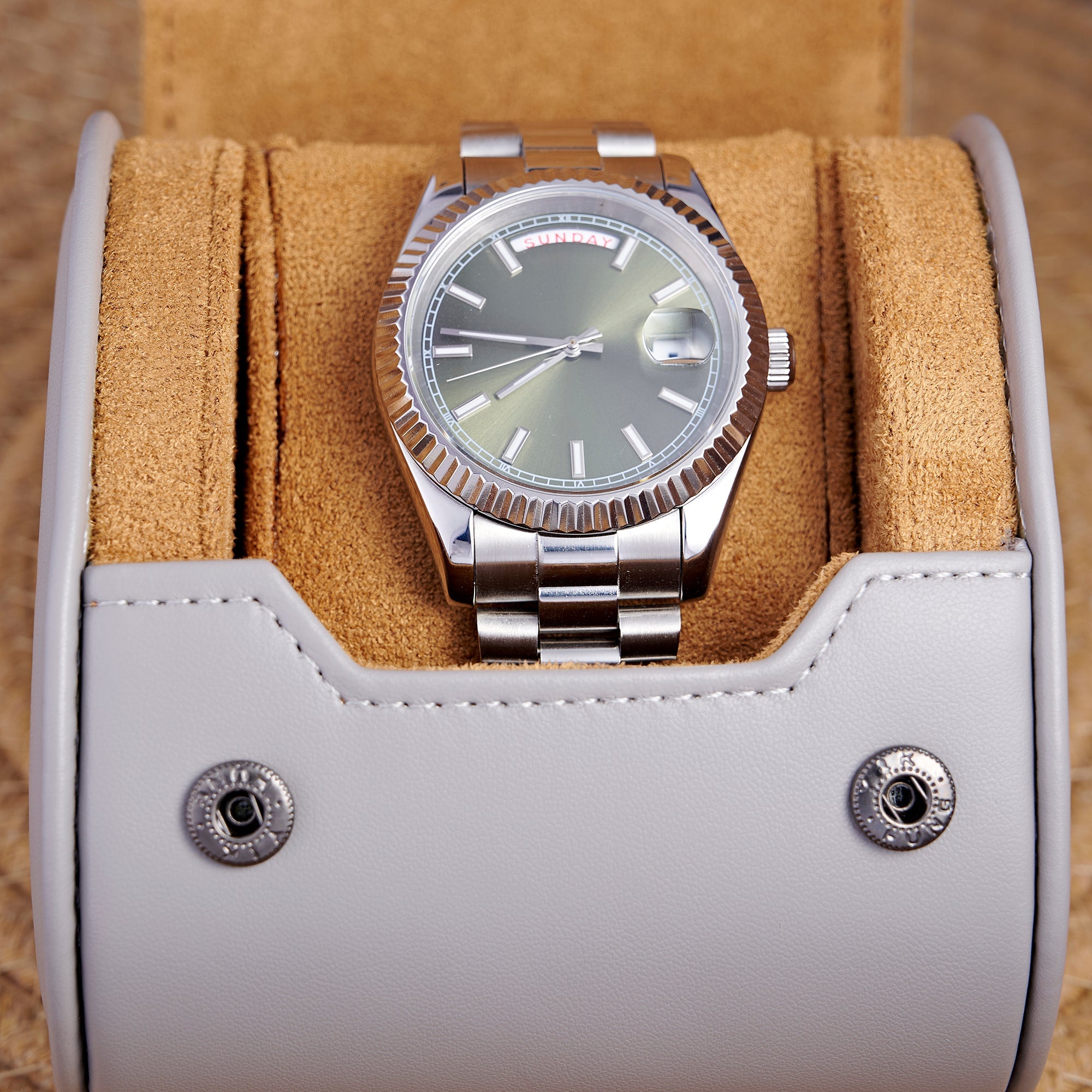 SEIKODAY DATE OLIVE