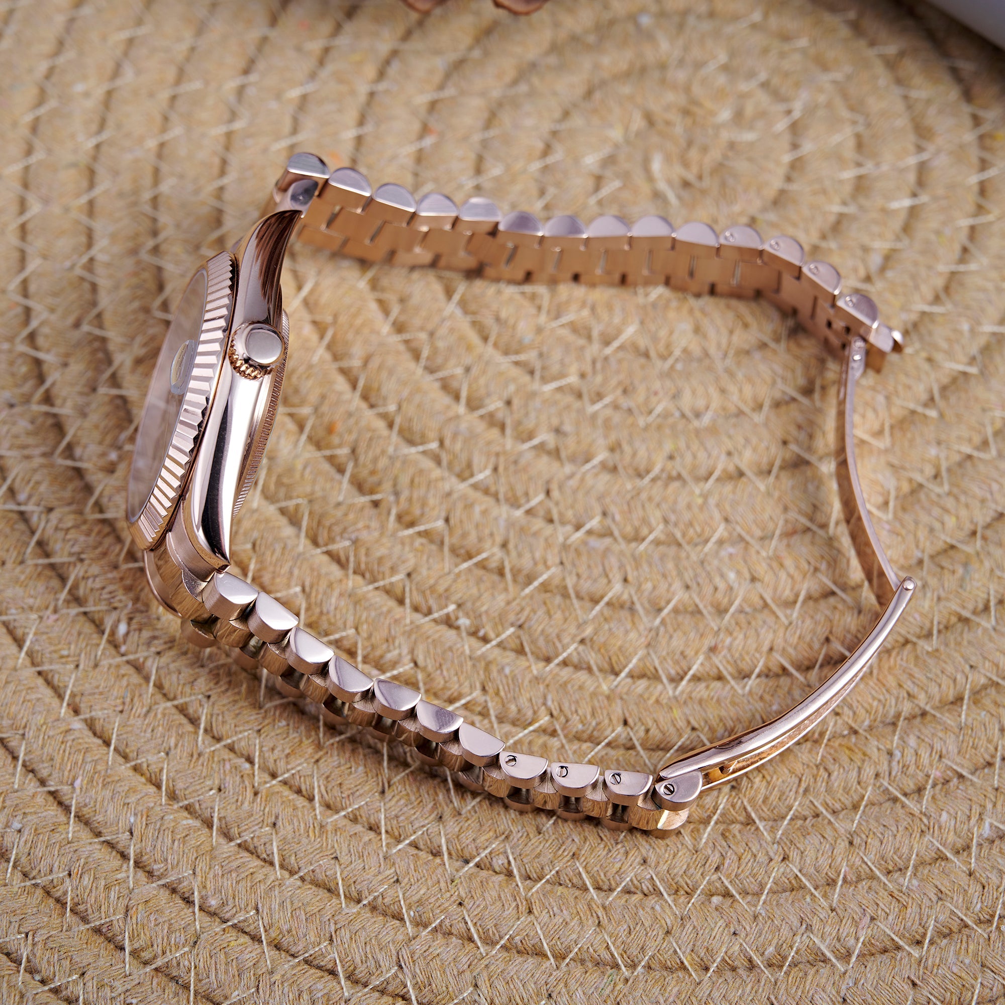 SEIKODAY DATE ROSE GOLD