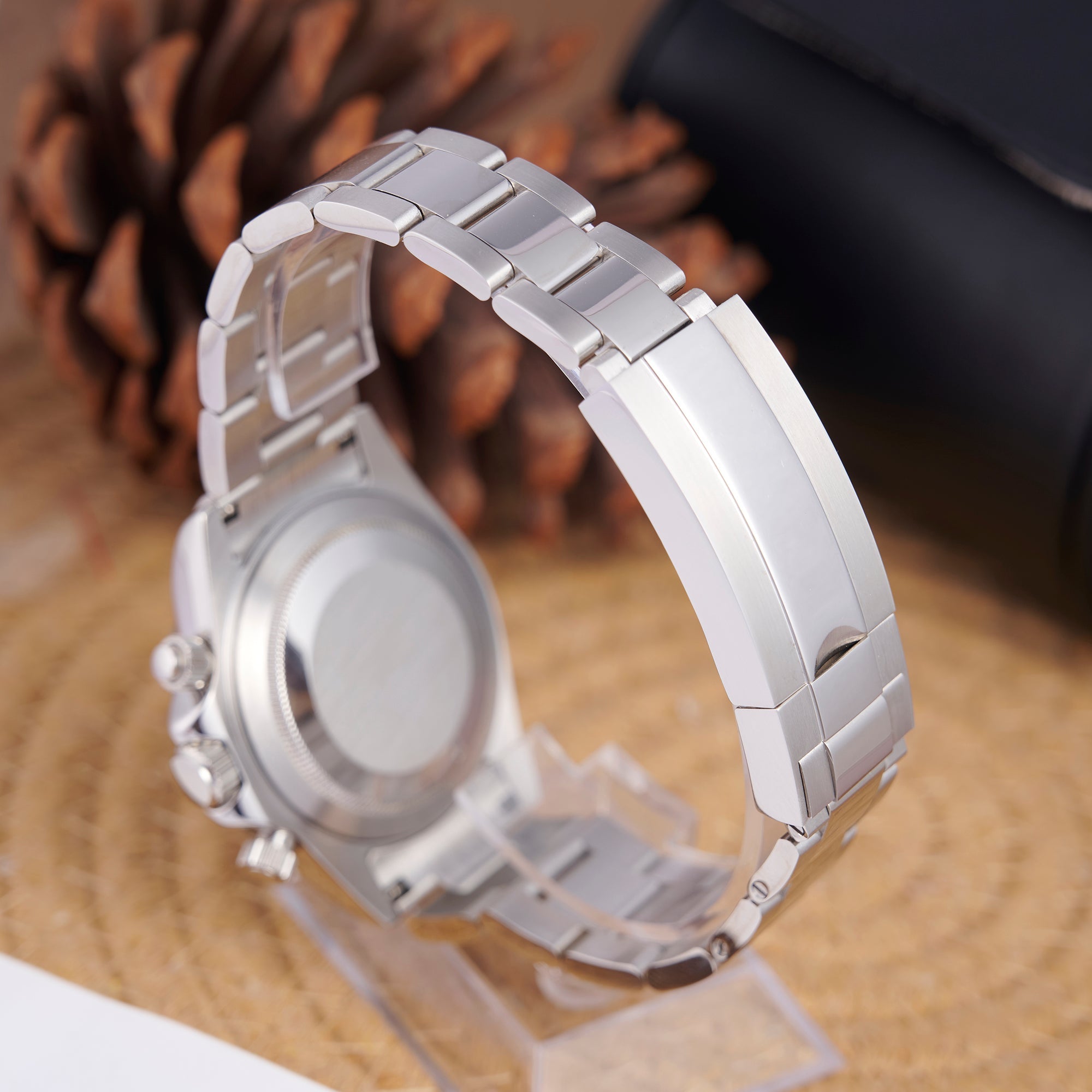 SEITONA WHITE AND BLACK