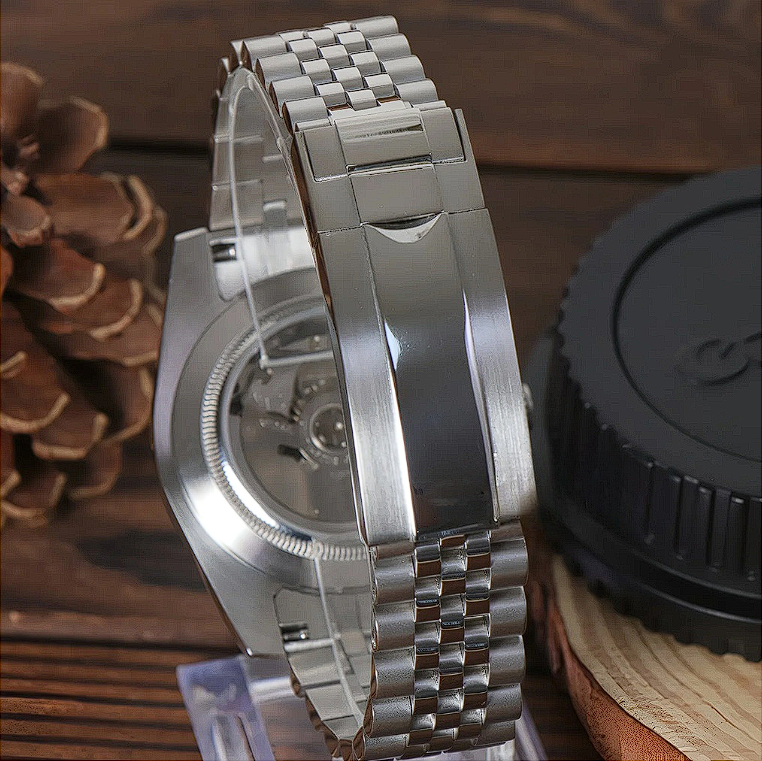SEIKOJUST CLASSIC BLACK
